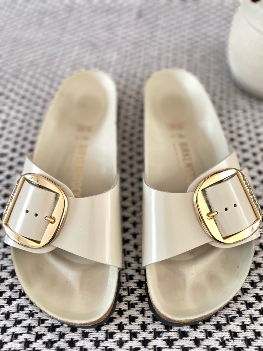 Birkenstock Madrid Big Buckle Ecru Cream/ Gold Leather 39 Size 8 High Shine